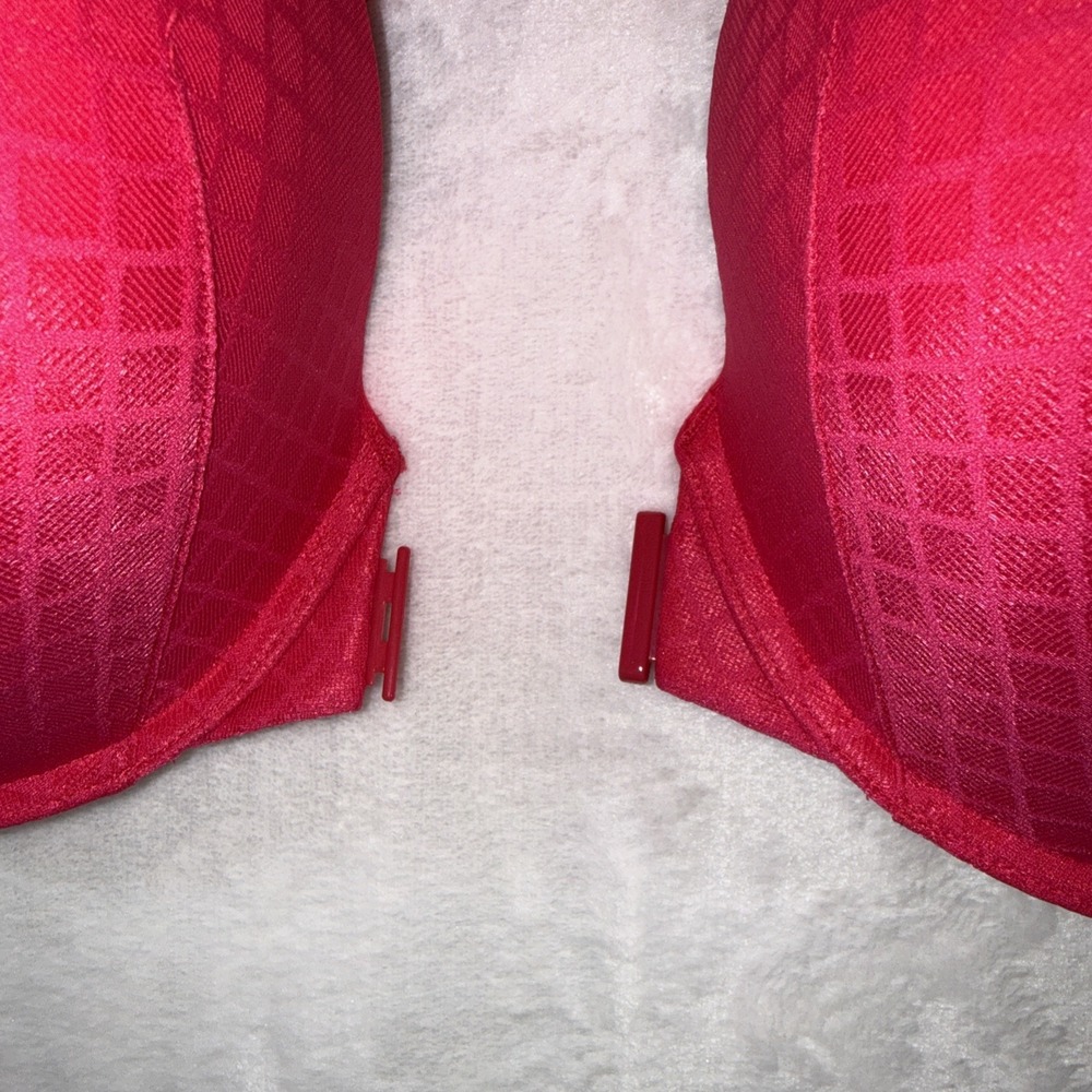 Torrid Front-Closure Molded Cup Bra in Raspberry - Picture 4 of 6